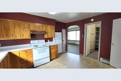 56 E 2nd St, Superior, MN 54880 - Photo 5