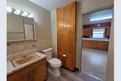 56 E 2nd St, Superior, MN 54880 - Photo 11
