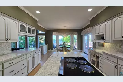 4875 Lakeway Dr, Duluth, MN 55811 - Photo 9