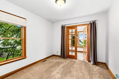 2723 Jefferson St, Duluth, MN 55812 - Photo 15