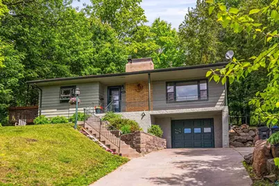 401 Snively Rd, Duluth, MN 55803 - Photo 1
