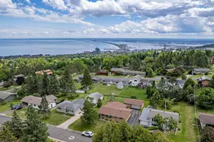 324 Hawkins St, Duluth, MN 55811 - Photo 35