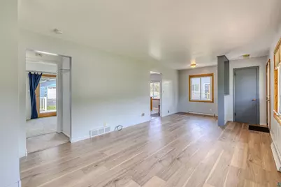 2113 Hutchinson Rd, Duluth, MN 55811 - Photo 5