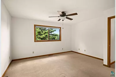 2410 Harvey St, Duluth, MN 55811 - Photo 15