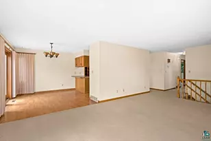 2410 Harvey St, Duluth, MN 55811 - Photo 9