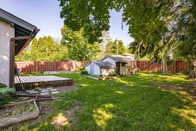 219 Osakis St, Duluth, MN 55803 - Photo 7