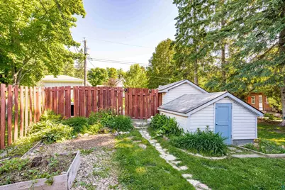 219 Osakis St, Duluth, MN 55803 - Photo 11