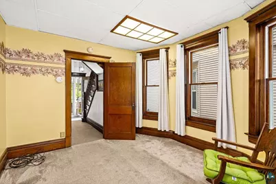 2424 W 7th St, Duluth, MN 55806 - Photo 7
