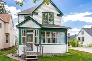 2424 W 7th St, Duluth, MN 55806 - Photo 1