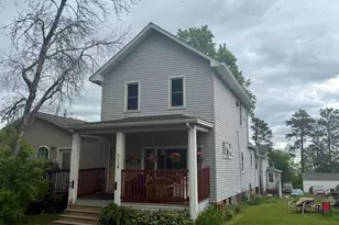 714 E 6th St, Duluth, MN 55805 - Photo 1