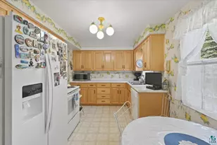 3801 E 4th St, Duluth, MN 55804 - Photo 7
