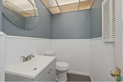 1818 E 3rd St, Duluth, MN 55812 - Photo 13