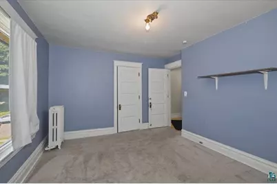 1818 E 3rd St, Duluth, MN 55812 - Photo 17