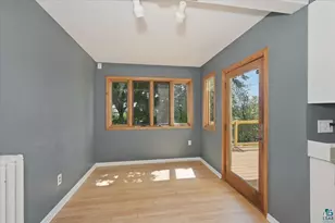 1818 E 3rd St, Duluth, MN 55812 - Photo 11