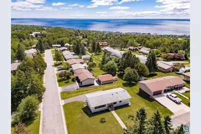 1634 Cliff Ave, Duluth, MN 55811 - Photo 3