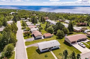 1634 Cliff Ave, Duluth, MN 55811 - Photo 3