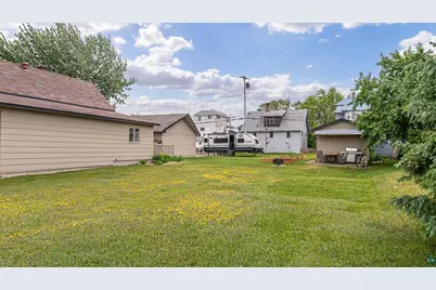 214 W Chapman St, Ely, MN 55731 - Photo 81