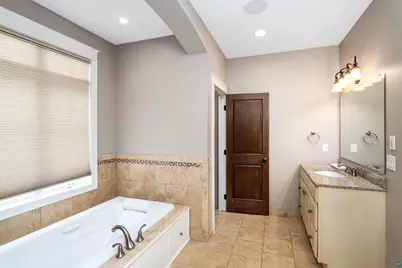 5028 White Pine St, Hermantown, MN 55811 - Photo 33