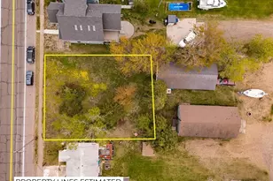 8Xx S Lake Ave, Duluth, MN 55802 - Photo 1