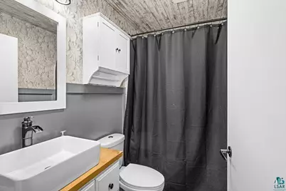 2310 W 7th St, Duluth, MN 55806 - Photo 13
