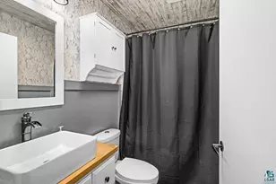2310 W 7th St, Duluth, MN 55806 - Photo 13