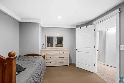 2310 W 7th St, Duluth, MN 55806 - Photo 25