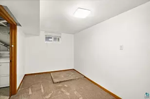177 W Austin St, Duluth, MN 55803 - Photo 33