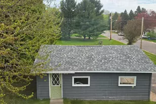 311 E 6th St, Washburn, WI 54891 - Photo 33