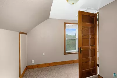 424 E Upham Rd, Duluth, MN 55811 - Photo 13