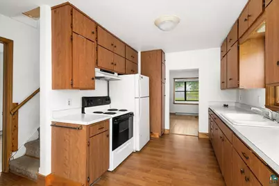 424 E Upham Rd, Duluth, MN 55811 - Photo 7