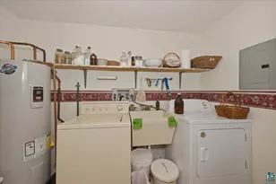 2 Willow St, Superior, WI 54880 - Photo 21