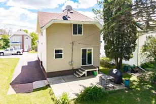9 St Louis Ct, Duluth, MN 55808 - Photo 37