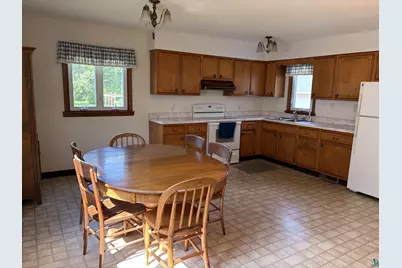 2215 Selmser Ave, Cloquet, MN 55720 - Photo 3