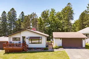 2917 N Blackman Ave, Duluth, MN 55811 - Photo 1