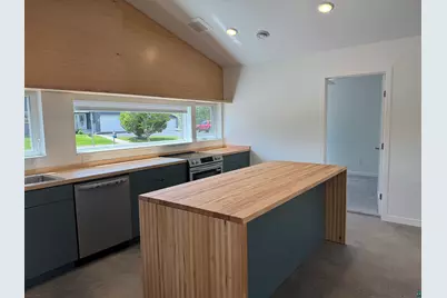 630 S 67th Ave W, Duluth, MN 55807 - Photo 5