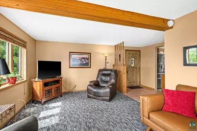 830 N 1st Ave E, Duluth, MN 55805 - Photo 9