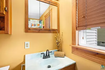 830 N 1st Ave E, Duluth, MN 55805 - Photo 19