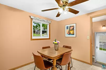 830 N 1st Ave E, Duluth, MN 55805 - Photo 17