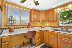 830 N 1st Ave E, Duluth, MN 55805 - Photo 15