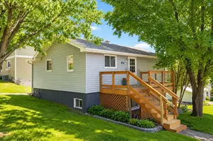 830 N 1st Ave E, Duluth, MN 55805 - Photo 1