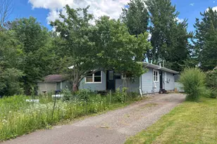 132 W Winona St, Duluth, MN 55803 - Photo 1