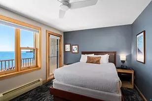 21 E Wisconsin St, Grand Marais, MN 55604 - Photo 25