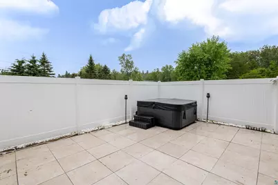 12731 W 9th St, Duluth, MN 55808 - Photo 7