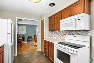 4920 Colorado St, Duluth, MN 55804 - Photo 11