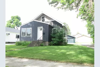 421 8th St, Cloquet, MN 55720 - Photo 1