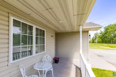 2229 Bardon Ave #2, Superior, WI 54880 - Photo 3