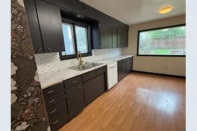205 Parkland Ave, Duluth, MN 55805 - Photo 15