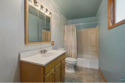 2722 E 4th St, Superior, WI 54880 - Photo 23
