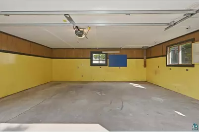 2722 E 4th St, Superior, WI 54880 - Photo 31