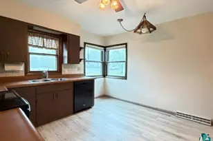 2319 Ensign St, Duluth, MN 55811 - Photo 7